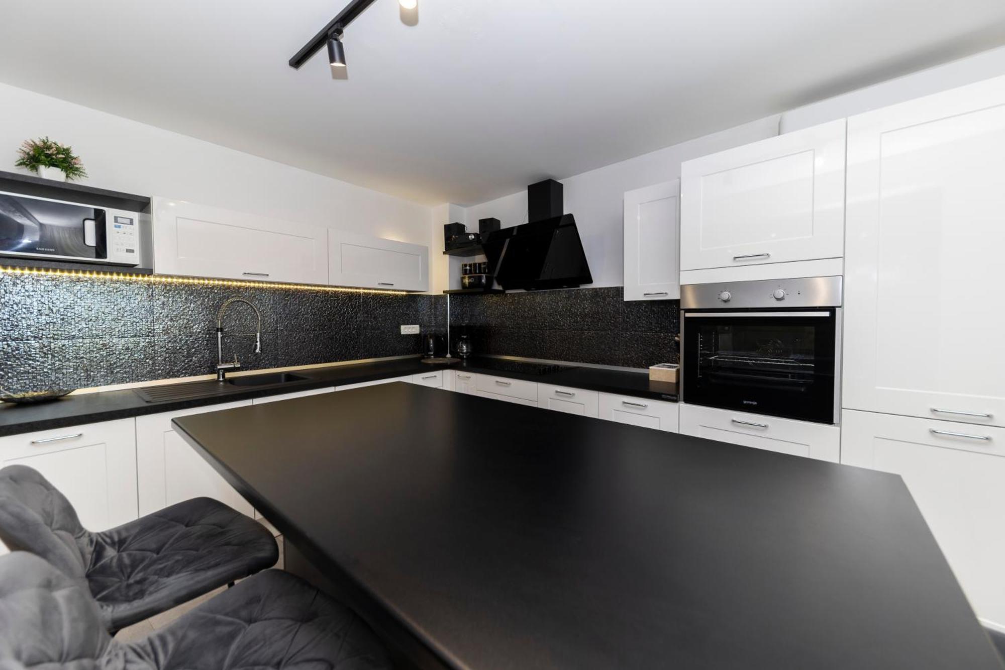 Nikky 2Br Apt. In Old Town Centre Задар Экстерьер фото